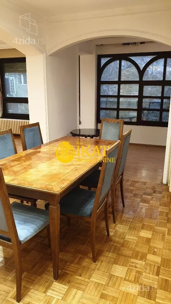 Četvoroiposoban stan | 4zida