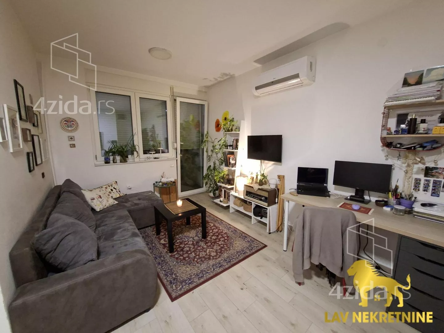 Jednoiposoban stan | 4zida