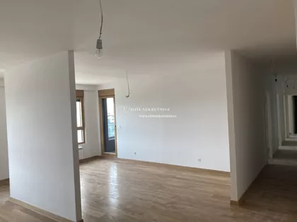 Tadije Sondermajera | 4zida.rs