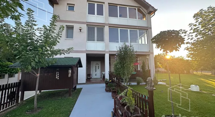 3-etažna kuća | 4zida