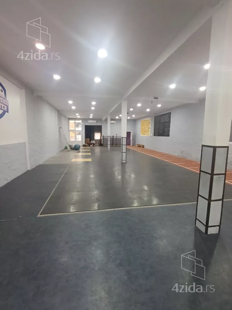 Poslovni prostor | 4zida