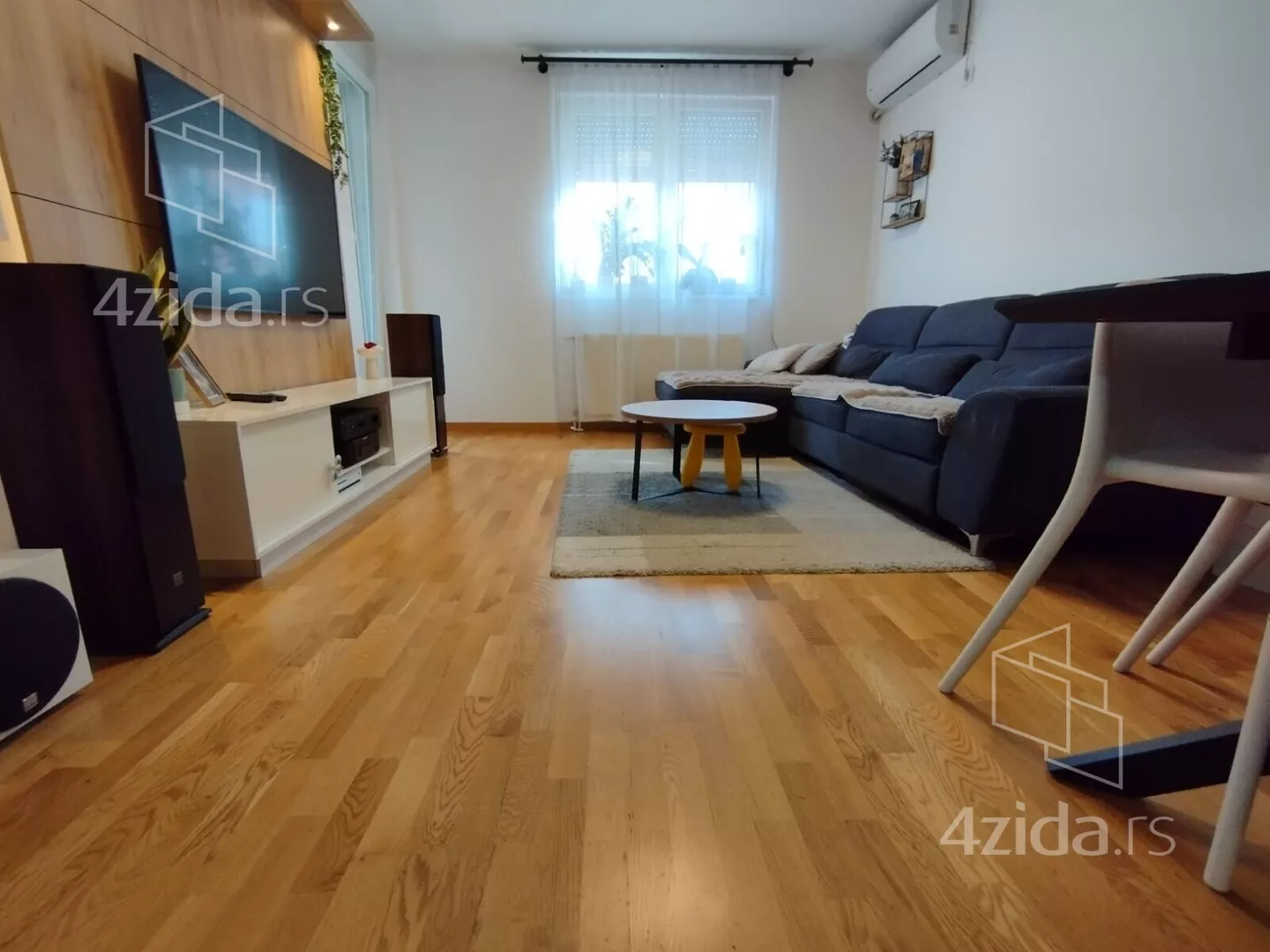 Dvoiposoban stan | 4zida