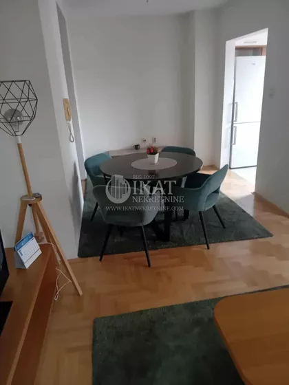 Trgovačka | 4zida.rs