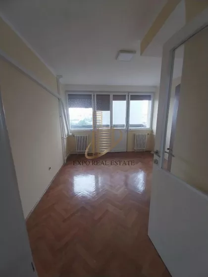 USTANIČKA | 4zida.rs