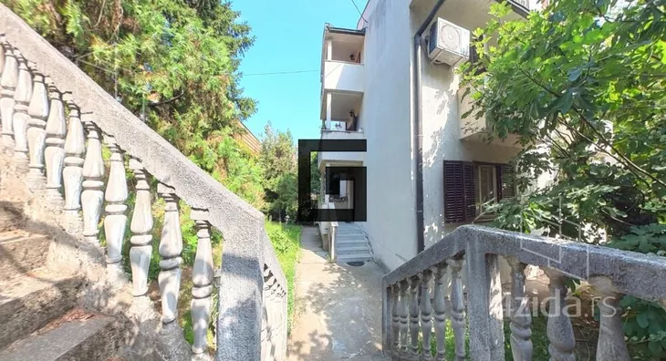4-etažna kuća | 4zida