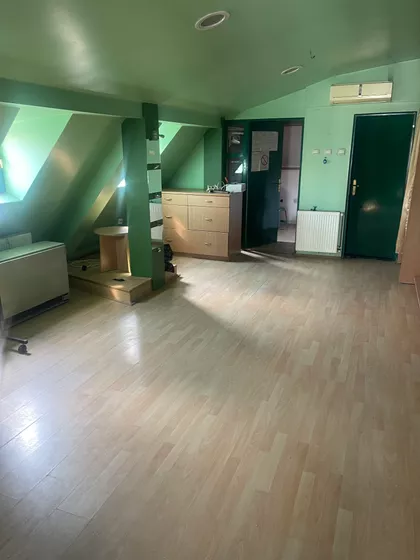 Karađorđeva 28 | 4zida.rs