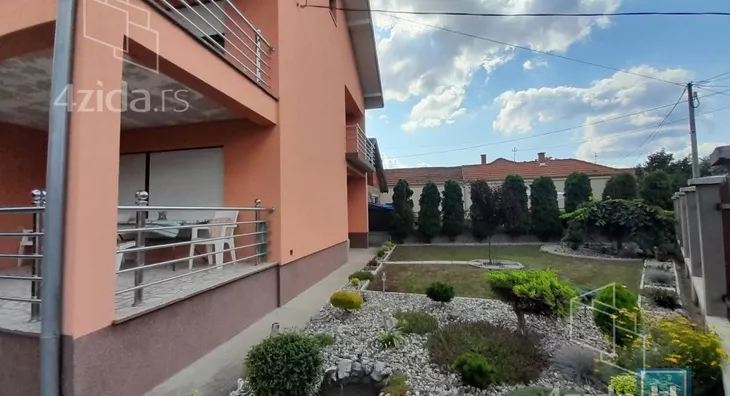 Kuća | 4zida