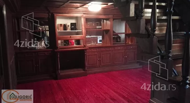 Četvoroiposoban stan | 4zida