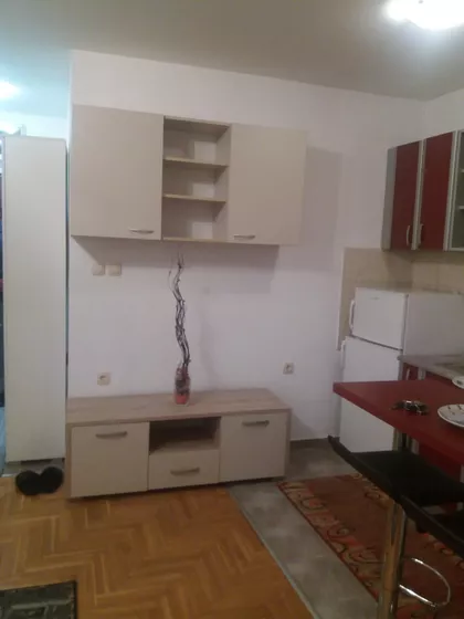 Heroja Pinkija | 4zida.rs