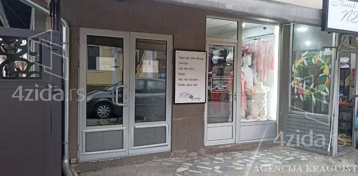 Poslovni prostor | 4zida