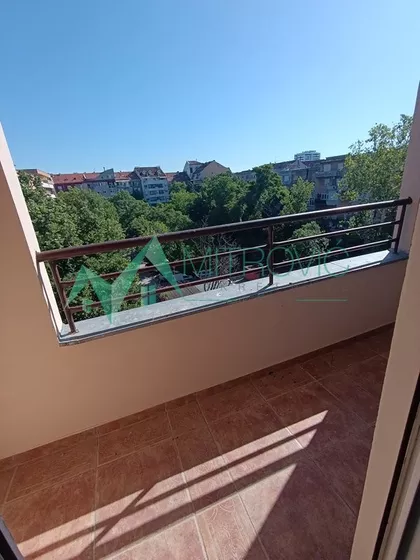 Grbavica | 4zida.rs
