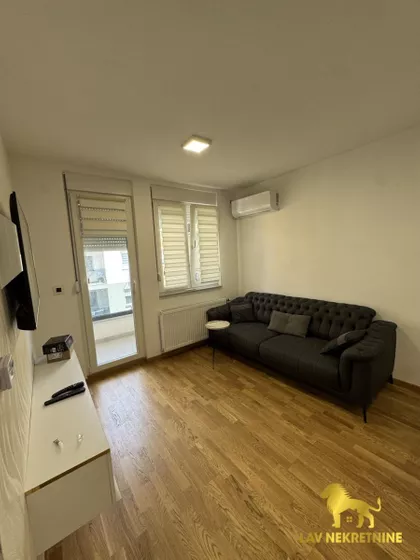 BELE NJIVE | 4zida.rs