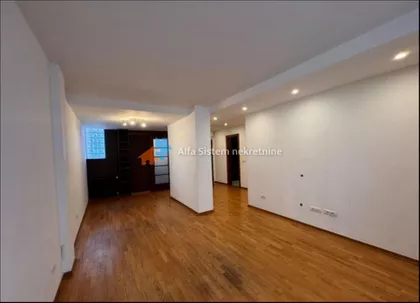 Krunski Venac | 4zida.rs