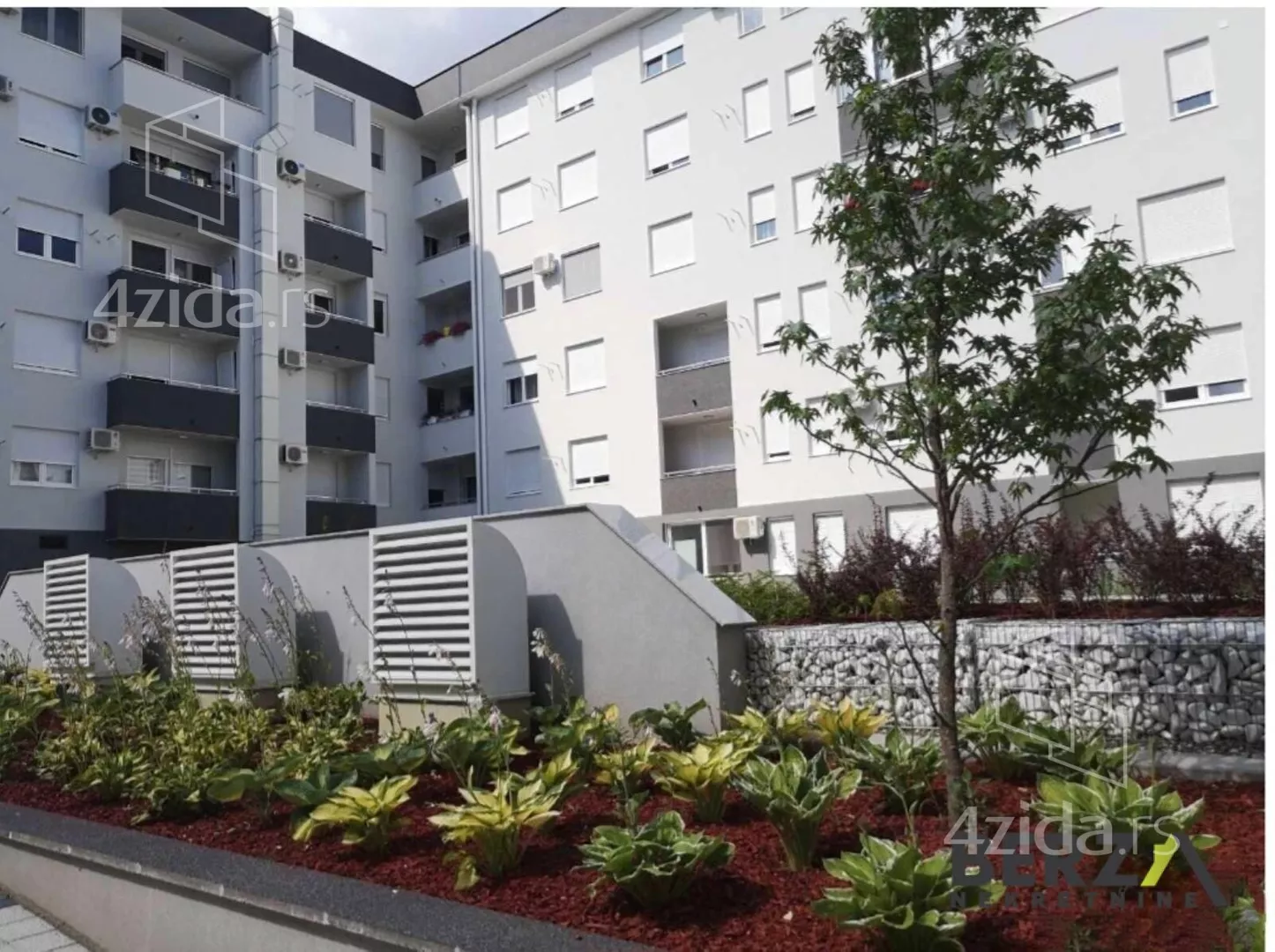 Dvoiposoban stan | 4zida