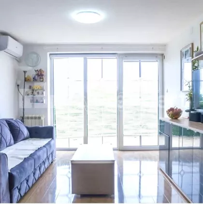 Sremska Kamenica | 4zida.rs