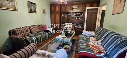 Prvomajska | 4zida.rs