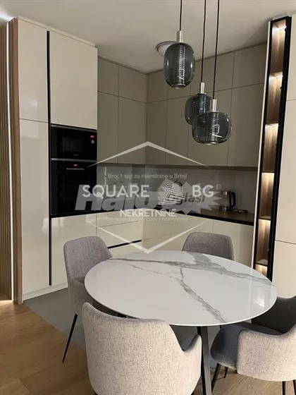 Tadije Sondermajera | 4zida.rs