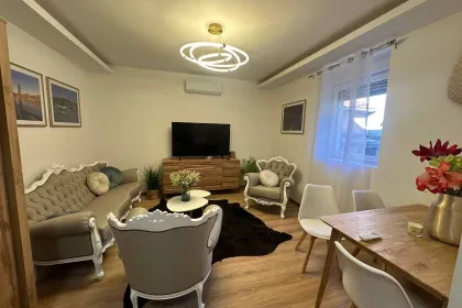 Sitnička bb | 4zida.rs