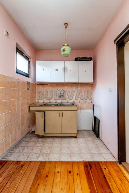 Đure Strugara | 4zida.rs