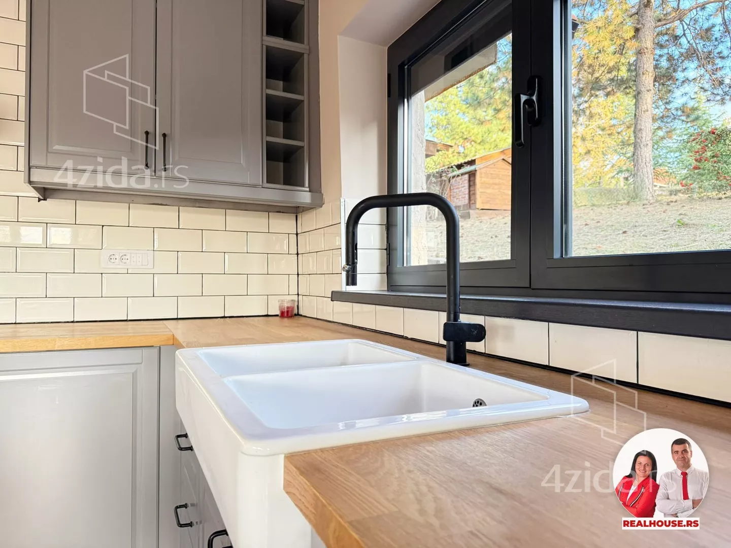 3-etažna kuća | 4zida