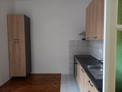 Miroslava Tirša | 4zida.rs