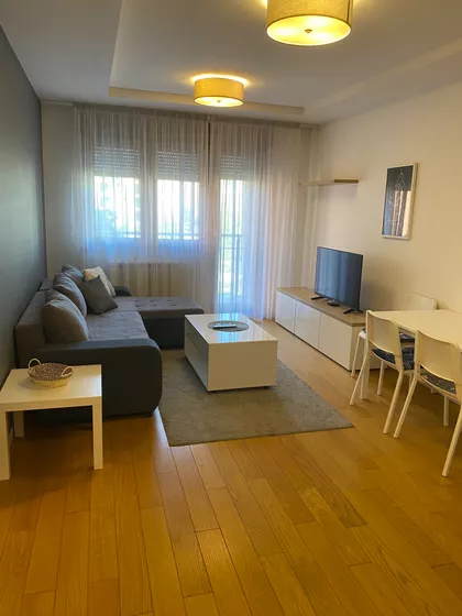 Uroša Martinovića | 4zida.rs