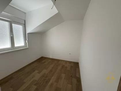 Novo Naselje | 4zida.rs
