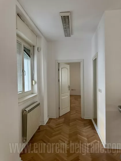 HILANDARSKA OKOLINA | 4zida.rs