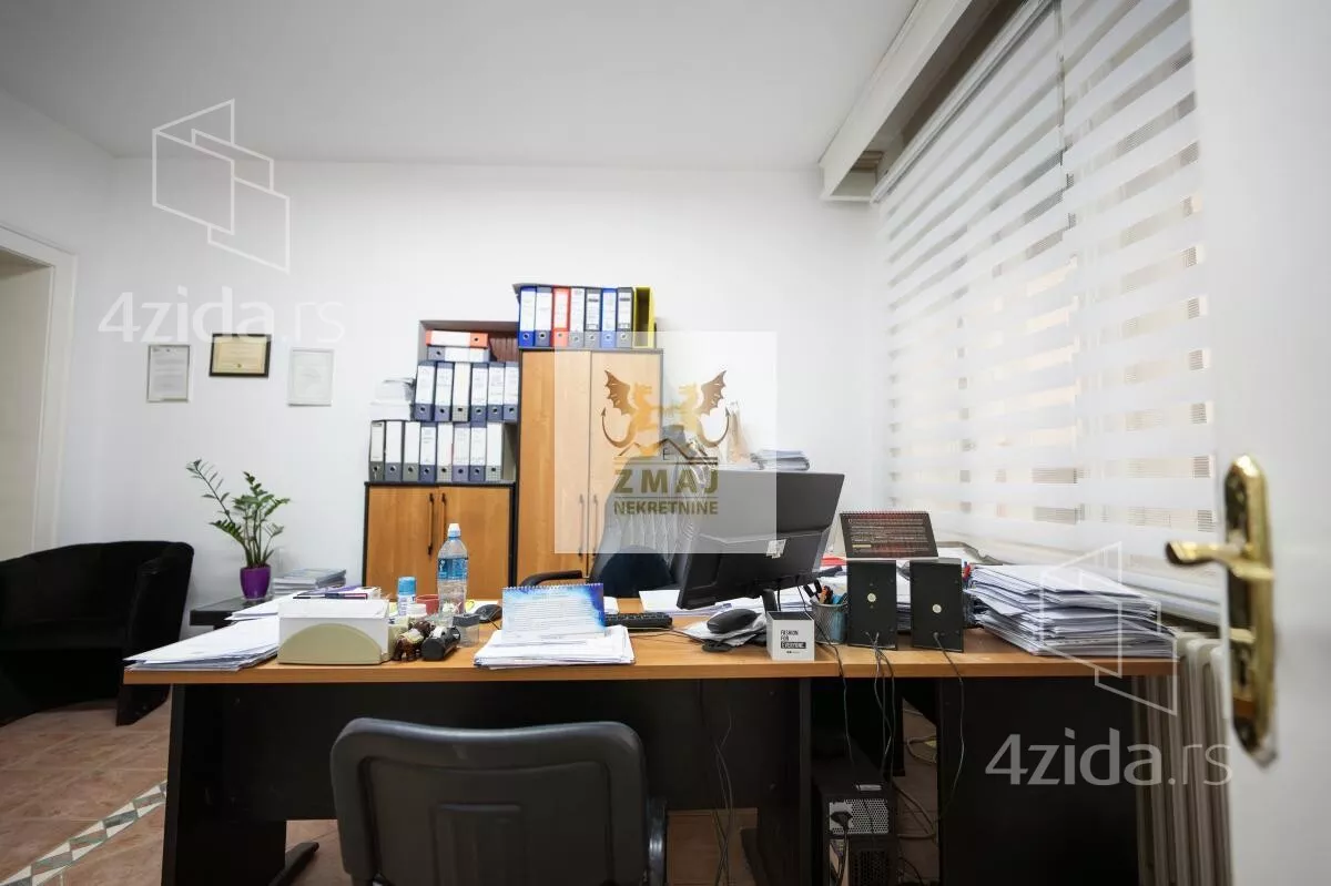 Poslovni prostor | 4zida