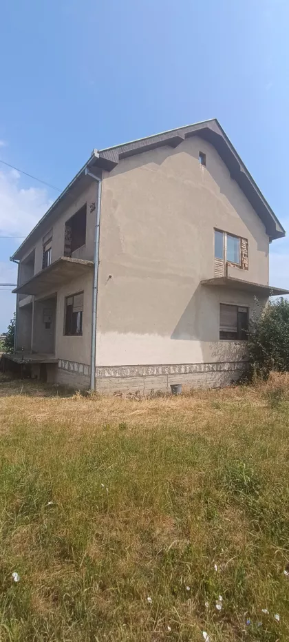 Jelenča | 4zida.rs
