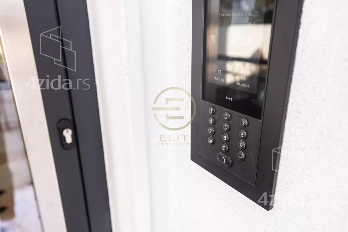 Petosoban stan | 4zida