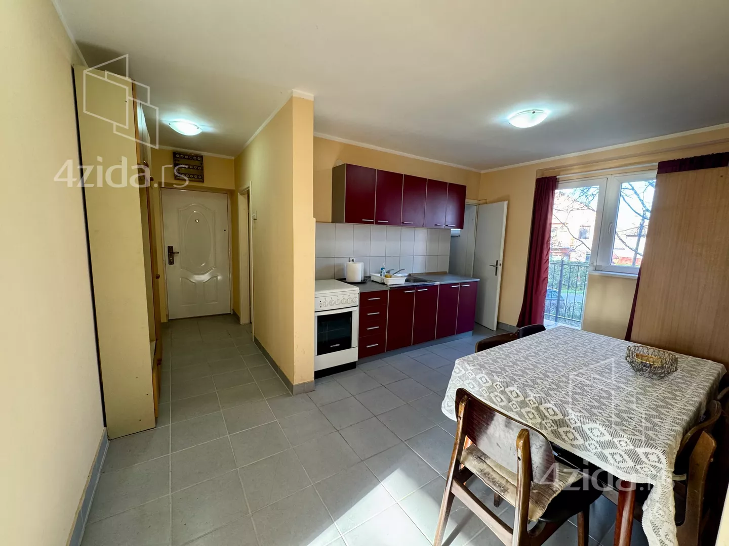 Dvoiposoban stan | 4zida