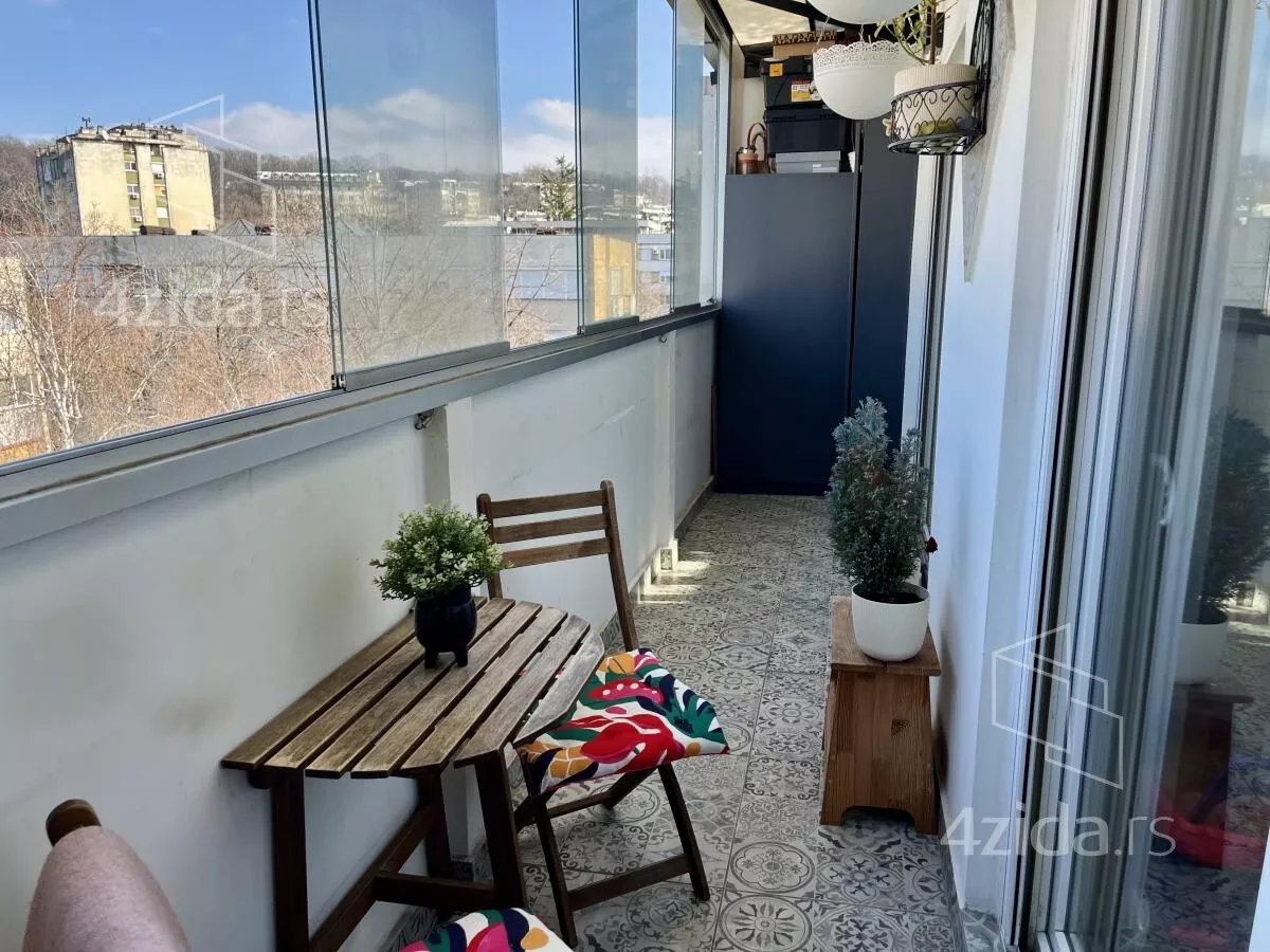 Troiposoban stan | 4zida