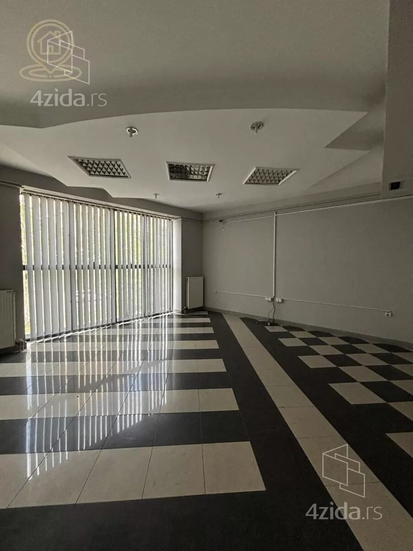 Poslovni prostor | 4zida