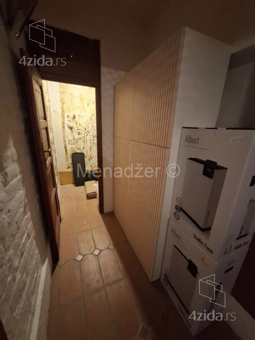 Troiposoban stan | 4zida