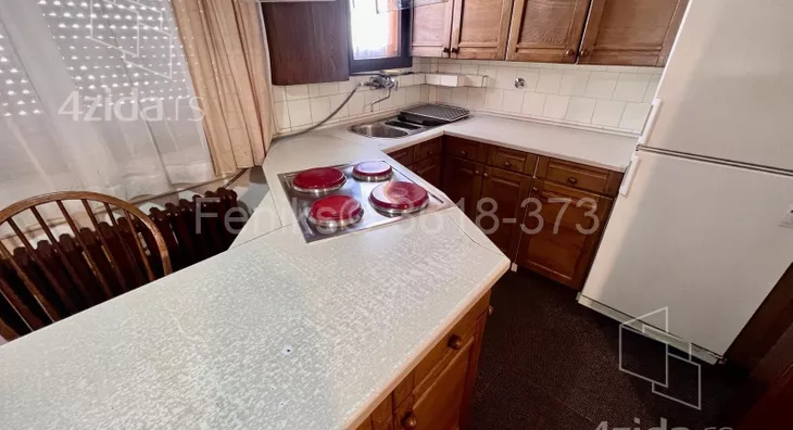 Četvoroiposoban stan | 4zida