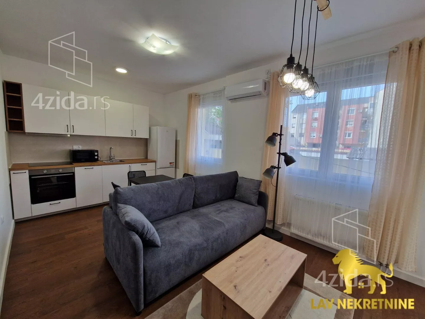 Jednoiposoban stan | 4zida