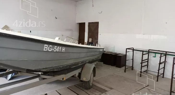 Poslovni prostor | 4zida