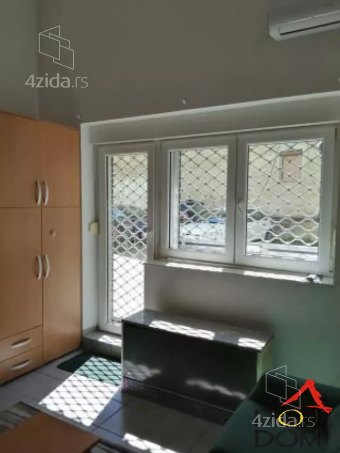 Garaža | 4zida
