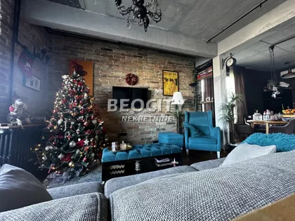 Penthouse,terasa 60m2 | 4zida.rs