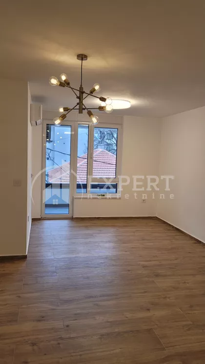 Hajduk Veljkova | 4zida.rs