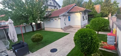 Viktora Kina | 4zida.rs