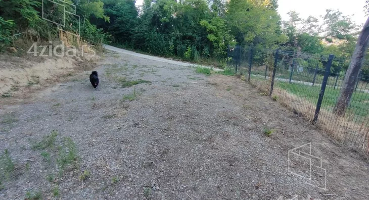 Plac | 4zida