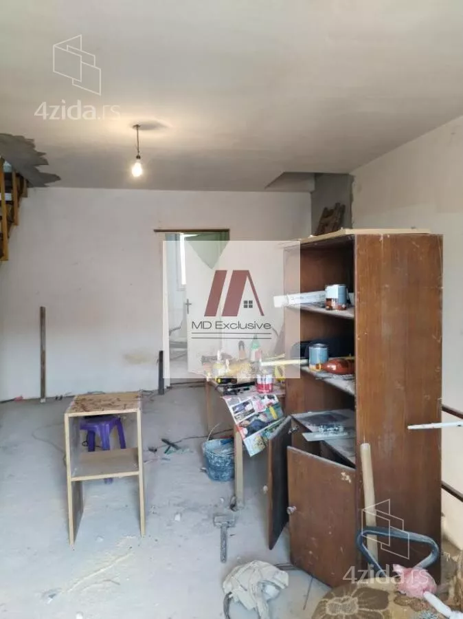 Šestosoban stan | 4zida