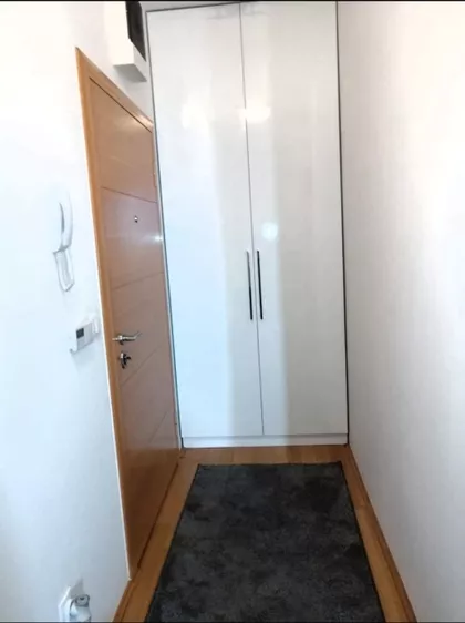 Skerlićeva bb | 4zida.rs