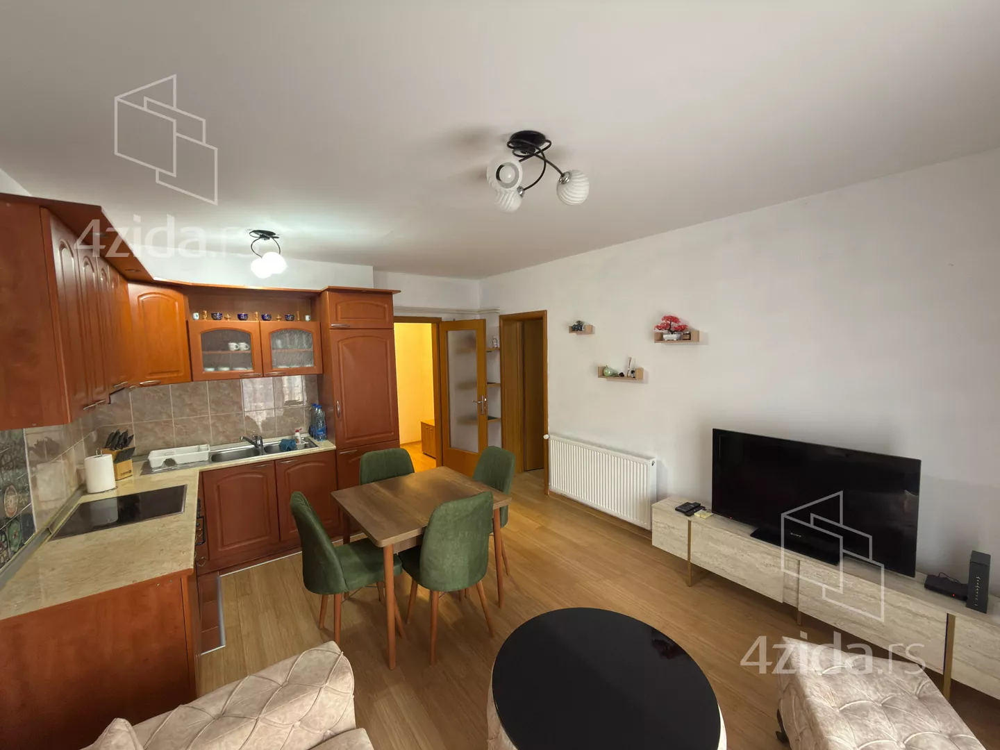 Jednoiposoban stan | 4zida