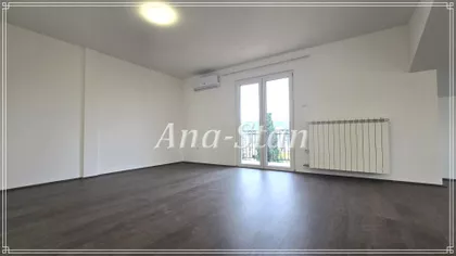 Kaluđerica | 4zida.rs