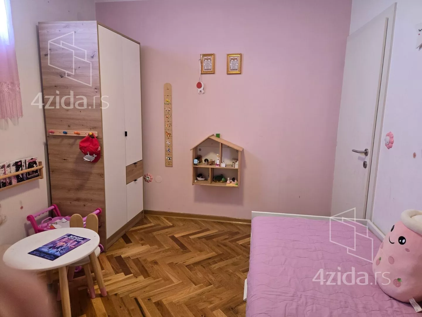 Troiposoban stan | 4zida