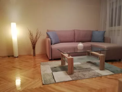 Nade Dimić 19 | 4zida.rs