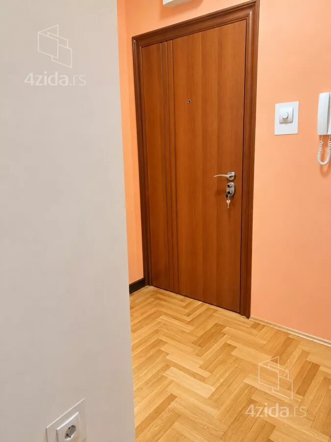Garsonjera | 4zida